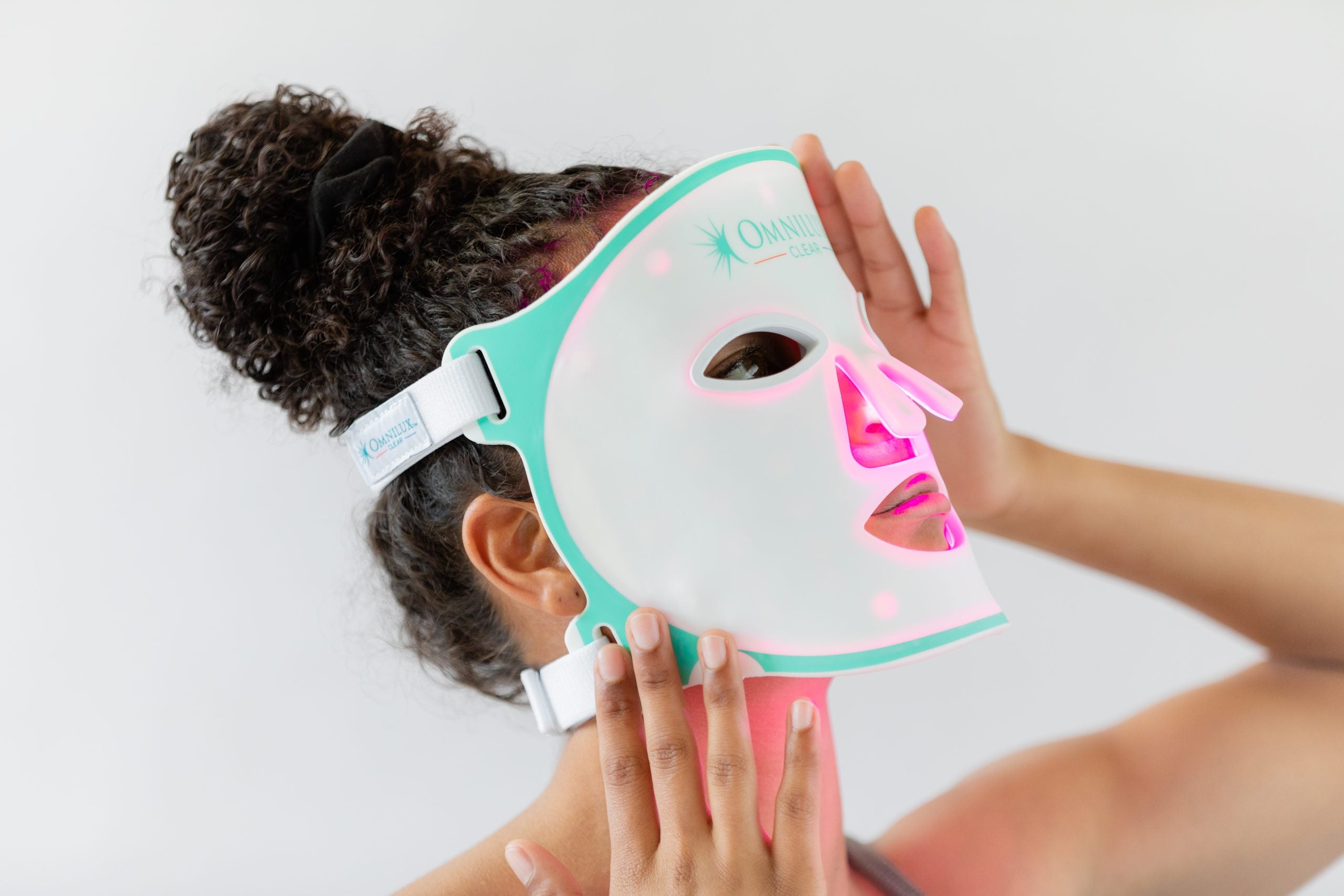 Omnilux CLEAR Face Mask image 0