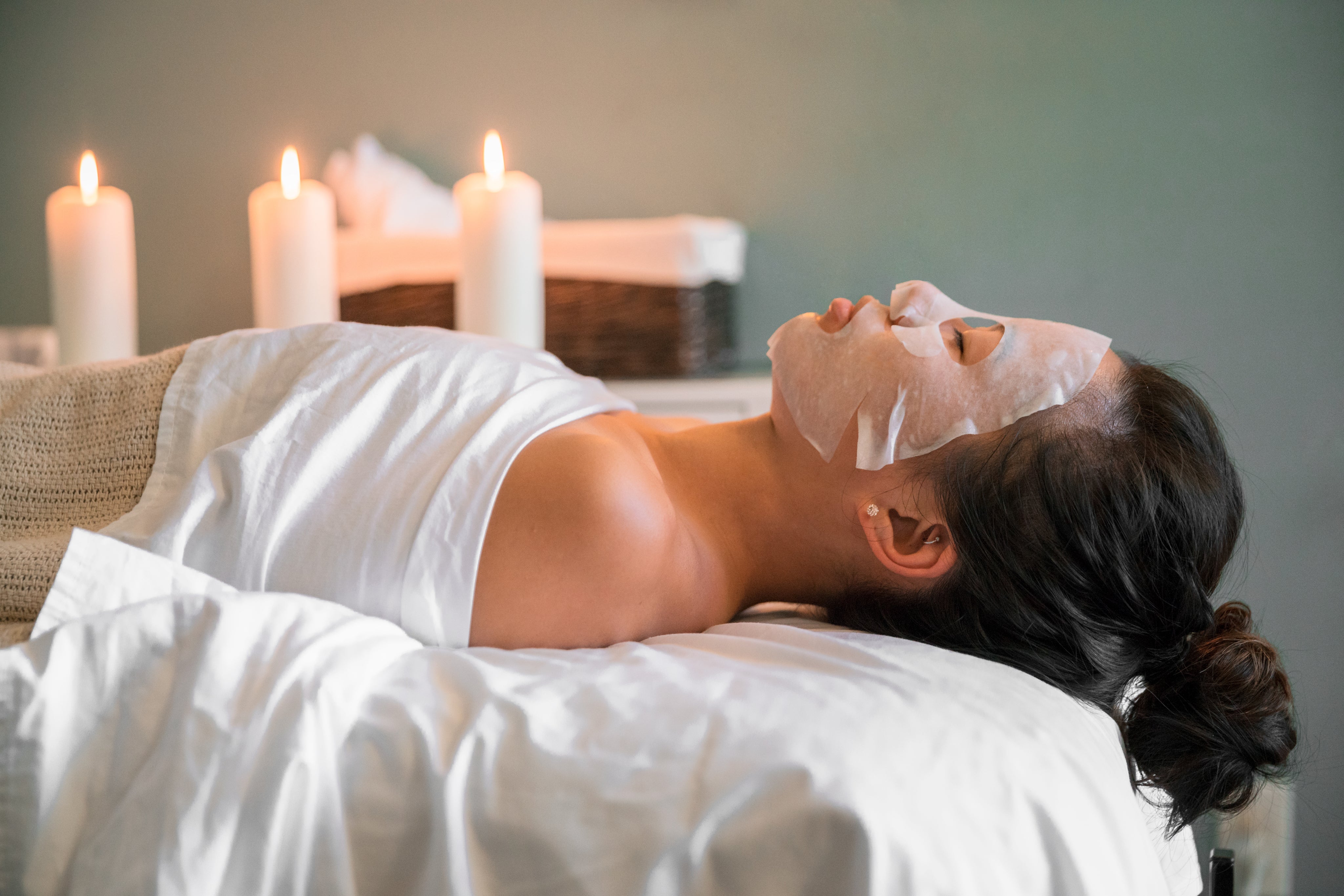 woman-at-spa-getting-facial.jpg
